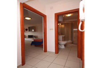 Сімейний пансіонат Novalja 1